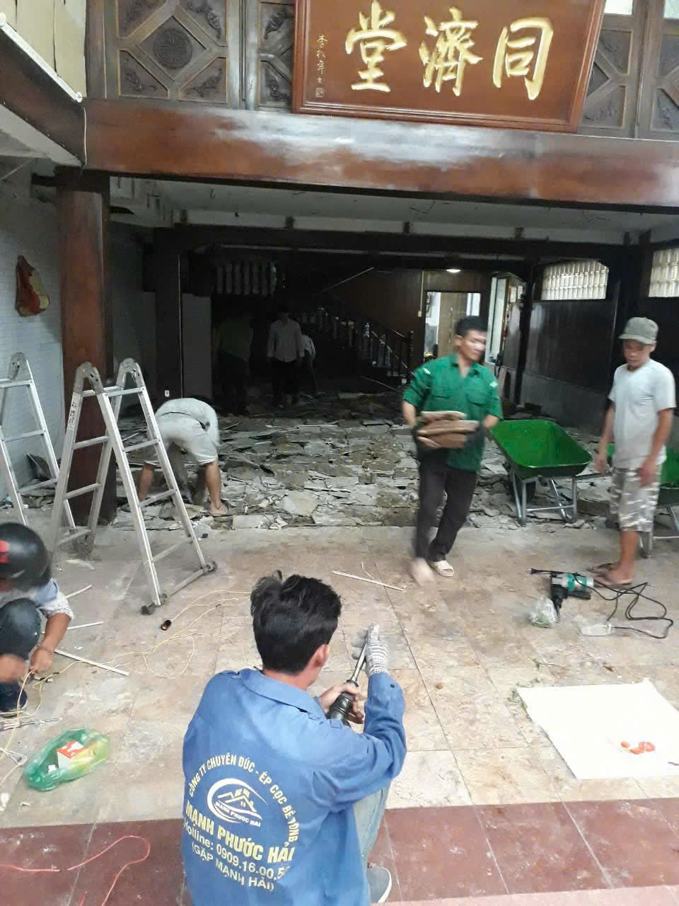 Quy Trình Thi Công Nền Nhà Bằng Máy Móc Hiện Đại
